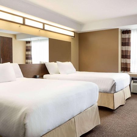Microtel Inn & Suites By Wyndham Estevan Bagian luar foto