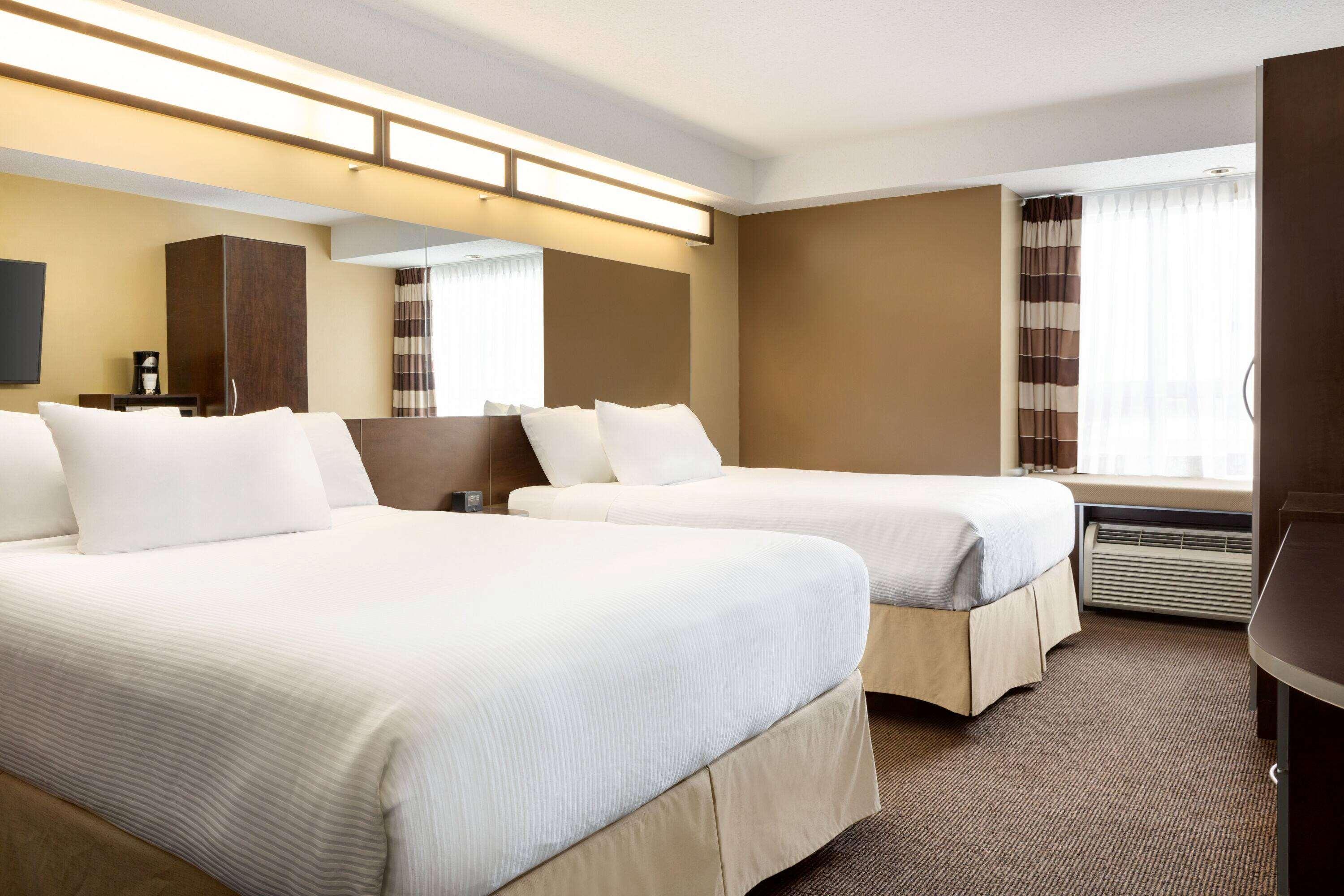 Microtel Inn & Suites By Wyndham Estevan Bagian luar foto