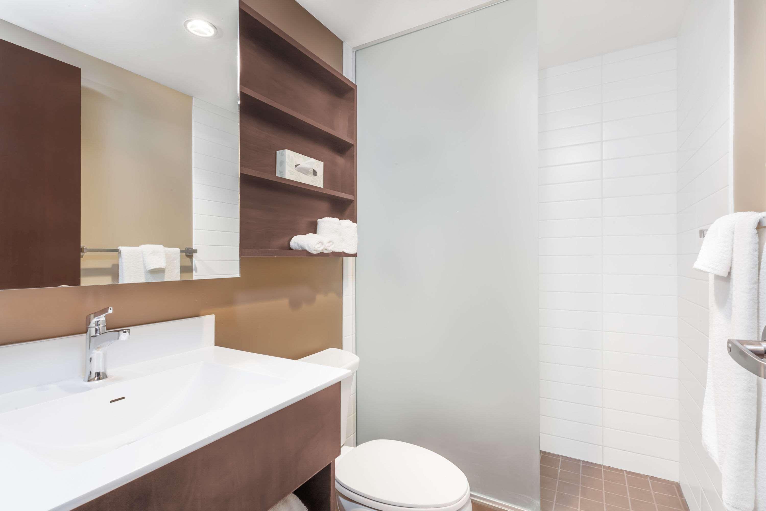 Microtel Inn & Suites By Wyndham Estevan Bagian luar foto